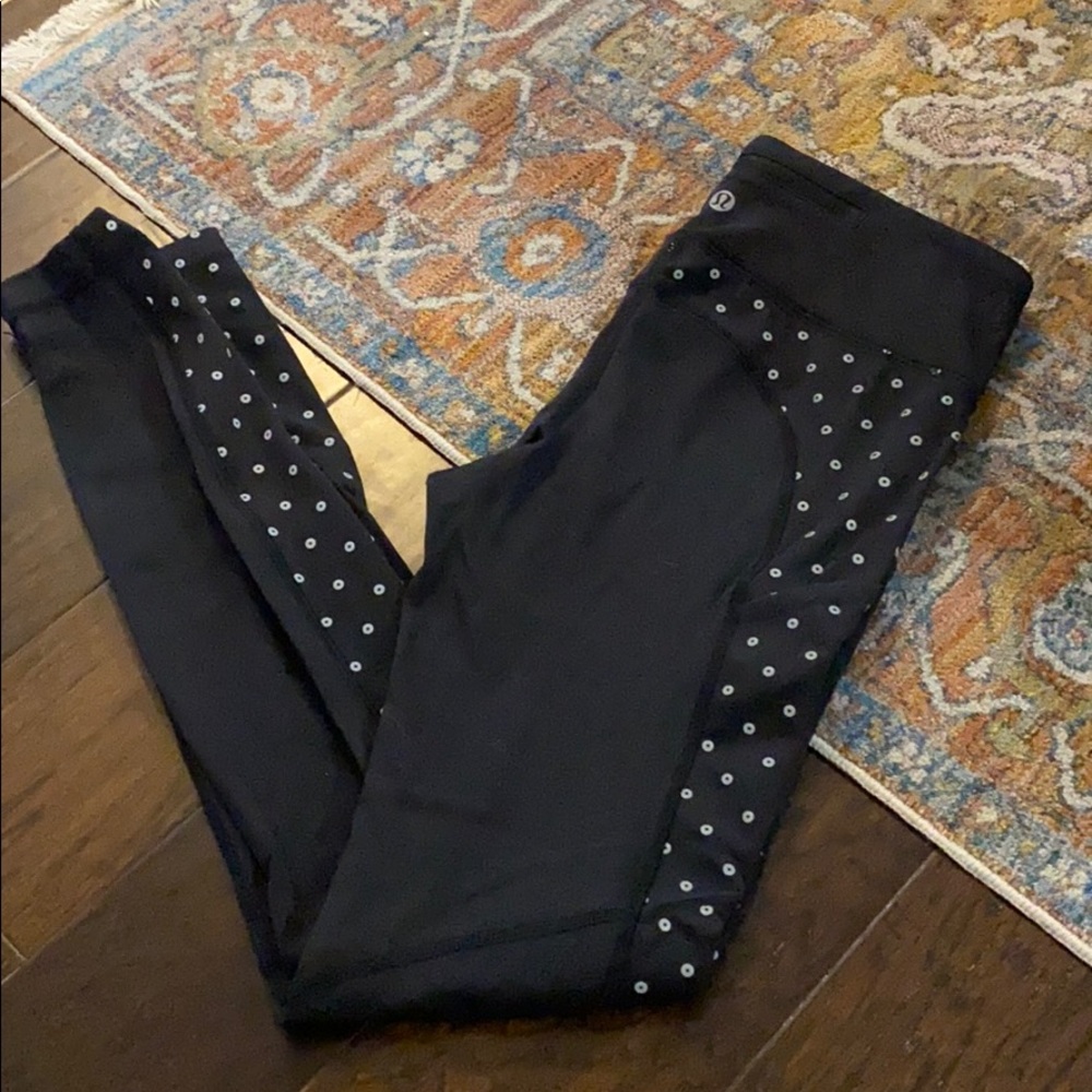 Reflective lululemon speed tight size 4 black